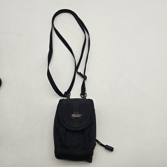 Lowepro Padded Camera Case Black Compact Point & Shoot Pouch Strap Belt Loop - Picture 2 of 9